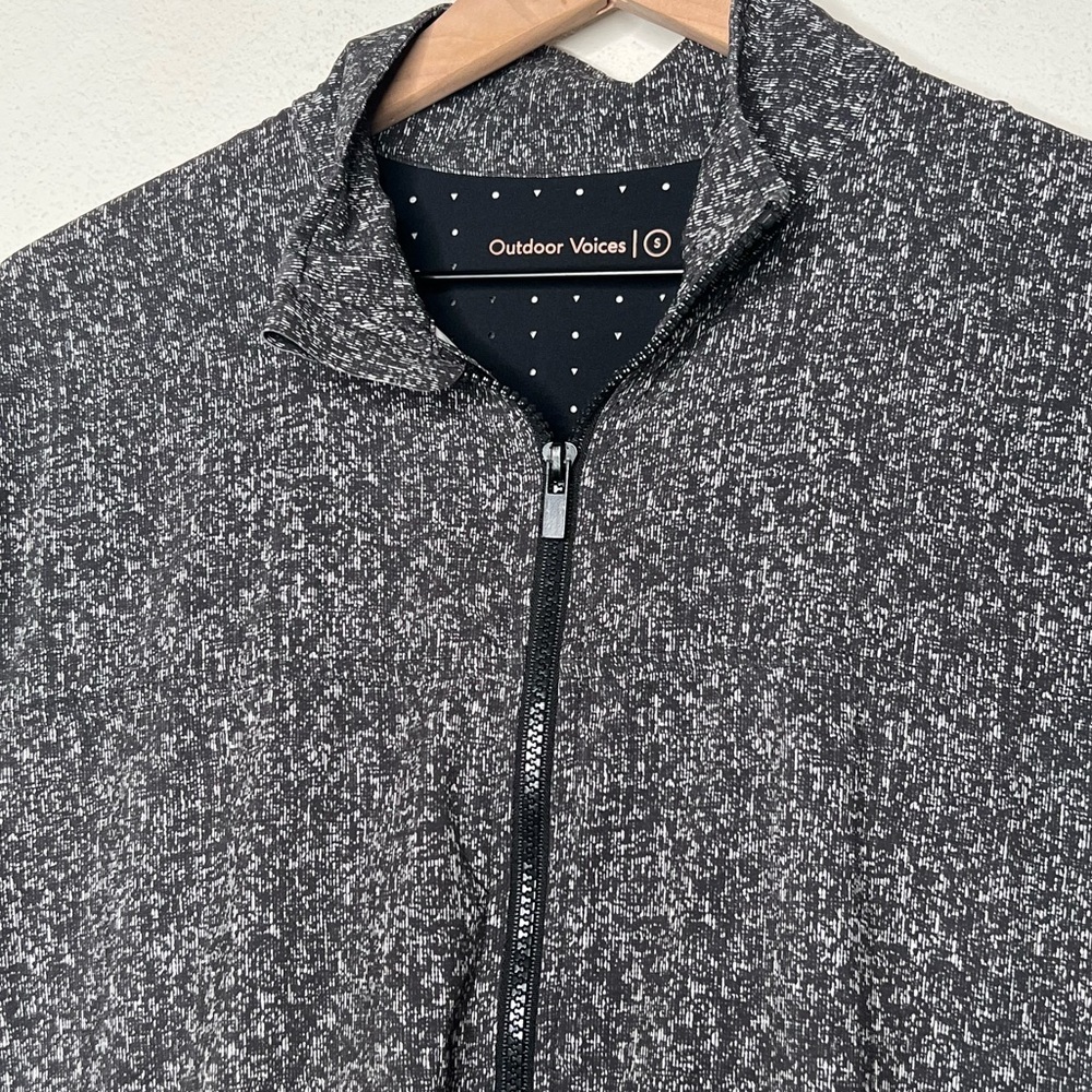 Outdoor Voices Slipstream Track Jacket, Scratch Print, size S